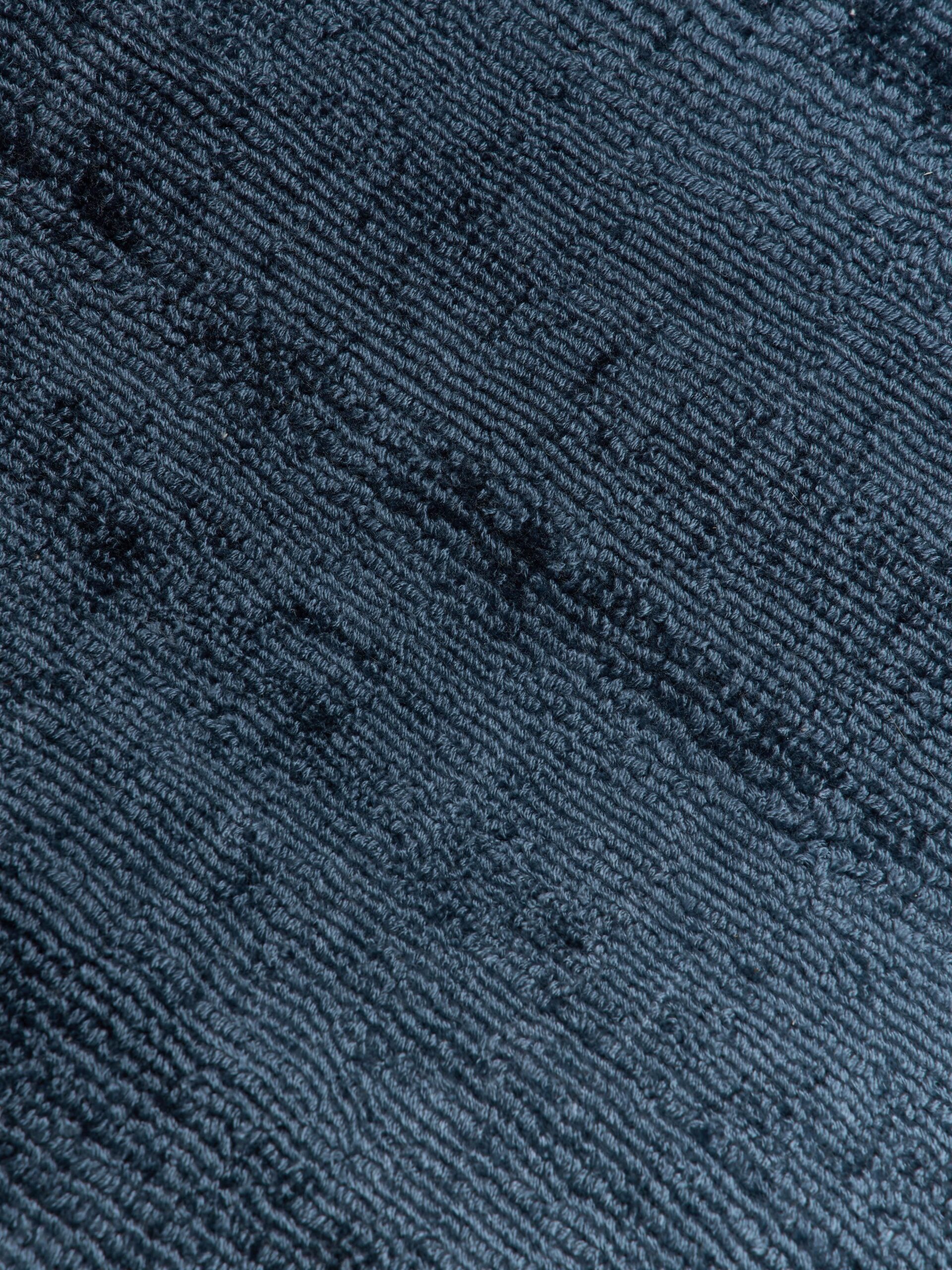 Row2 Image