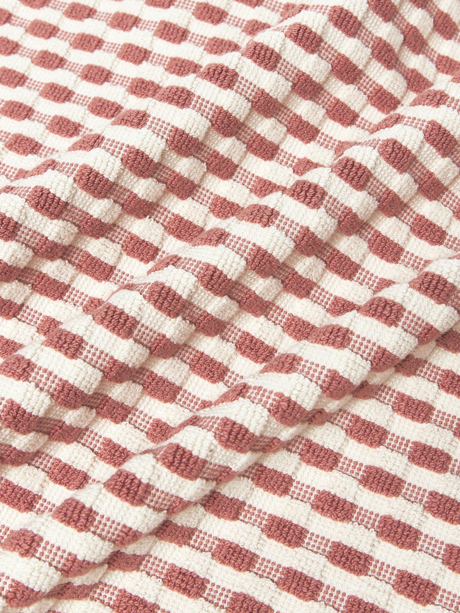 Row3 Image