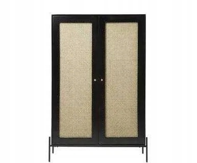 Vienos stiliaus spinta su Vienos pynės raštu, juodos spalvos rėmu, priekiniu vaizdu, elegantiškas dizainas ir natūrali tekstūra.